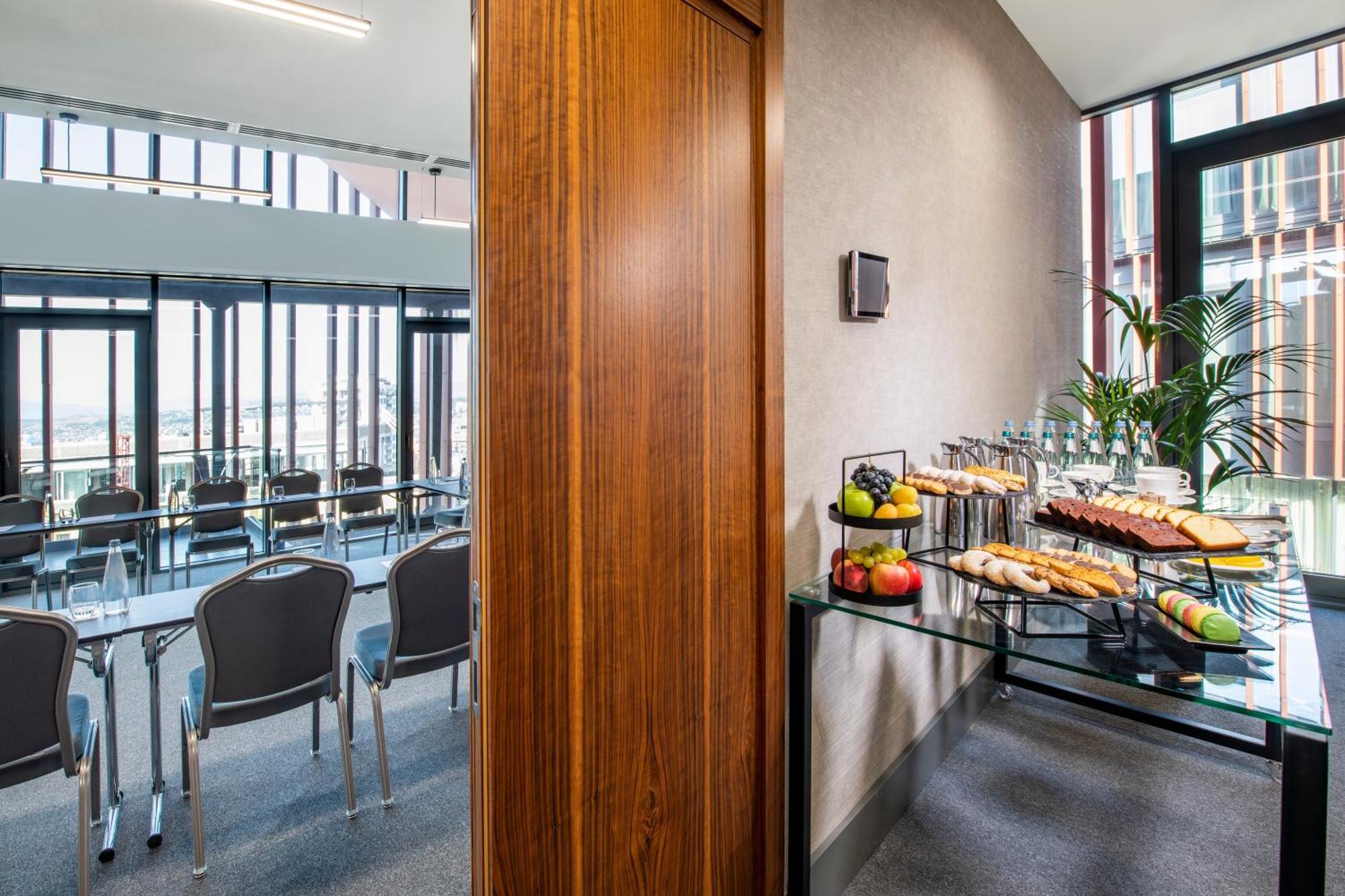 Tbilisi Philharmonic Hotel By Mercure المظهر الخارجي الصورة