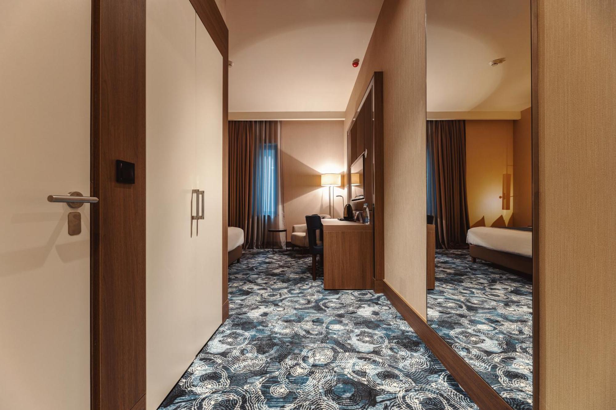 Tbilisi Philharmonic Hotel By Mercure المظهر الخارجي الصورة